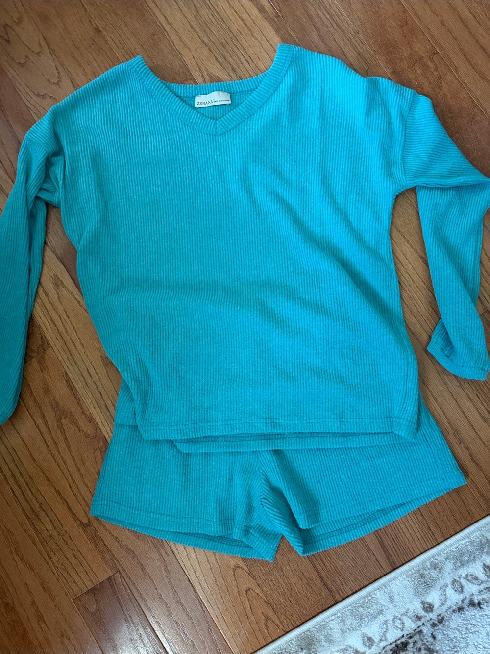 Zenana Teal Ribbed V-Neck Sweater Top and short style HT-2471A3
